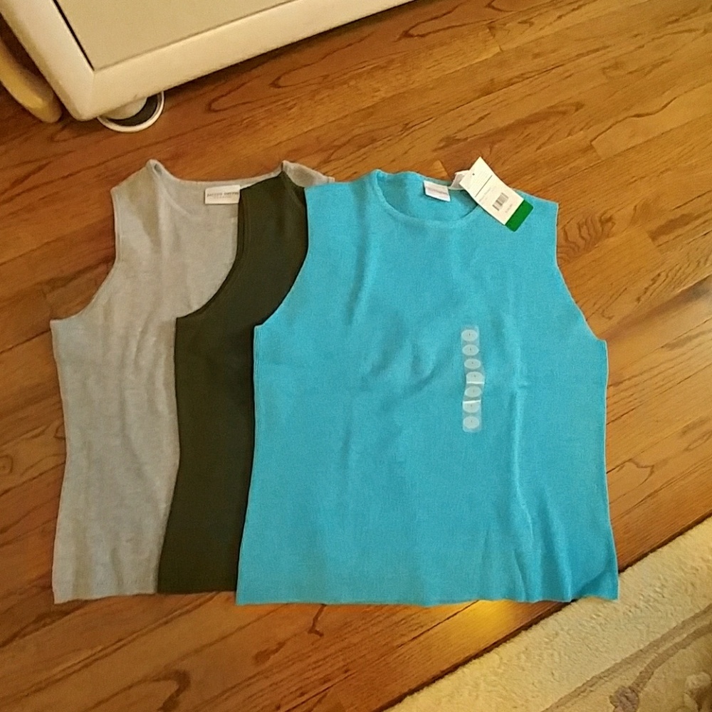 3 Piece tank top sweater.